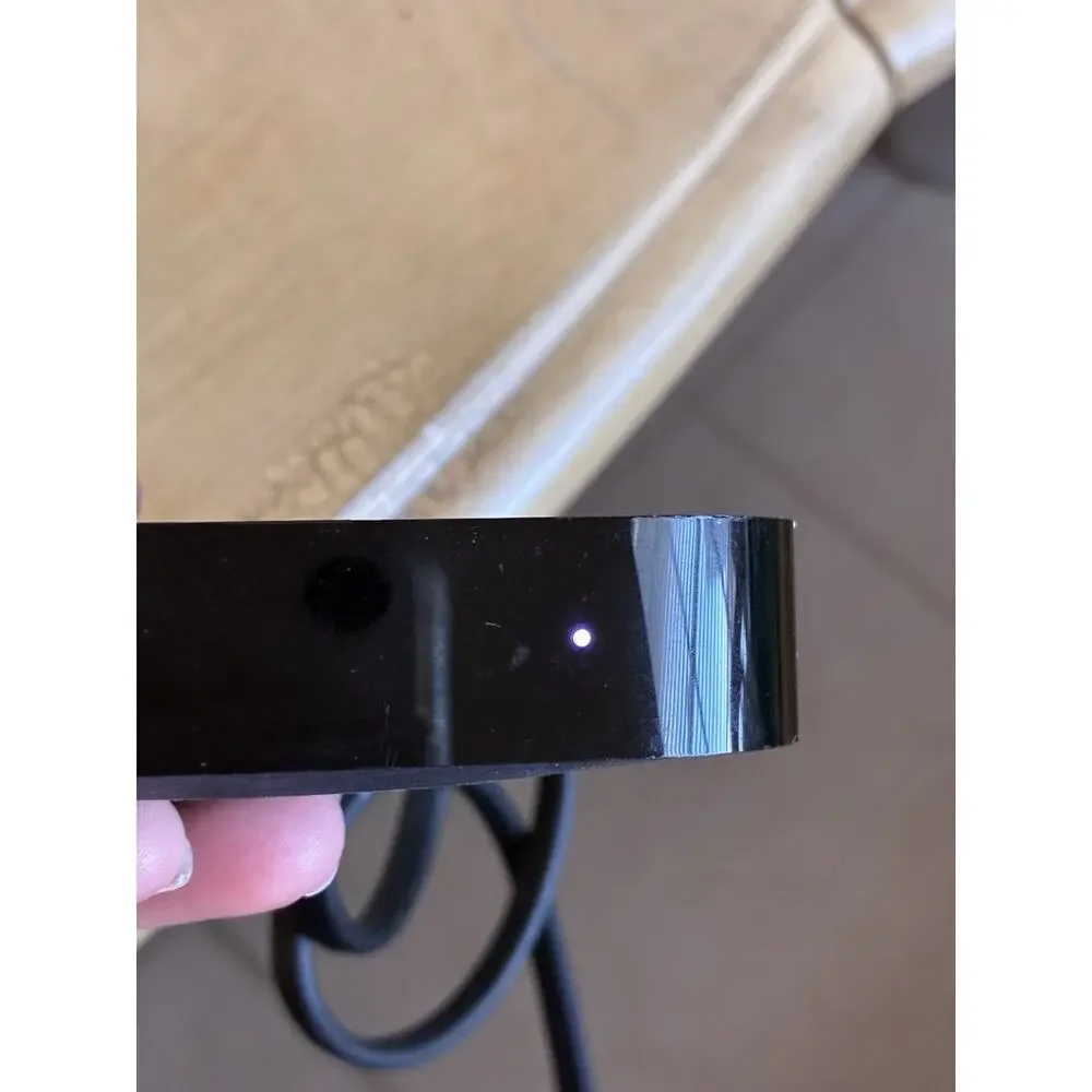 Apple TV 3rd Generation 8GB HD Media Streamer A1469 NO REMOTE
